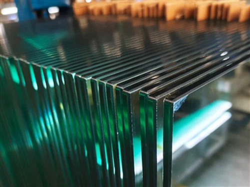 MIGO GLASS bearbetar 10 mm härdat poolstängselglas för australiensisk kund