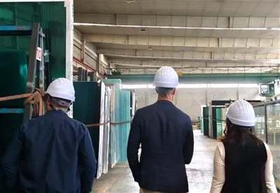 Belgiska kunder besöker MIGO GLASS för fabriksrevision, lanserar nytt partner...