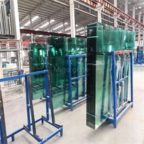 Padelldomstol tempererade laminerat glas