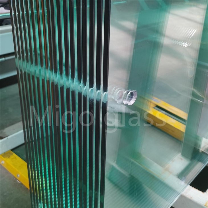 padel court glass panels