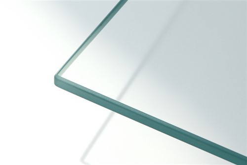 Platt härdat glas